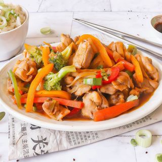 Pollo con Verduras Variadas