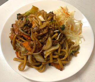 Udon z wołowiną