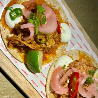 Taco cochinita
