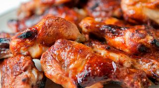 Alitas De Pollo Marinadas Con Salsa Barbacoa