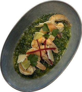 შემწვარი კრევეტები ჩიმიჩურის სოუსით