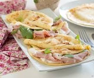 Stracchino, prosciutto cotto, pesto