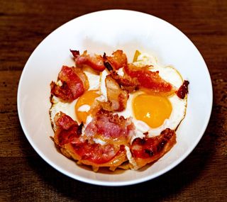 Huevos Rotos Con Jamón Bellota 