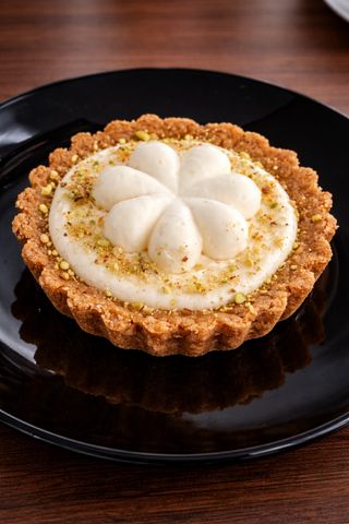 Лимонова тарталета с шамфъстък