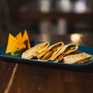 Quesadillas Las Grietas (4 Uds.)