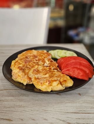 Омлет с шунка и кашкавал