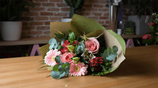 Mix ljiljan, orhideja, ruža