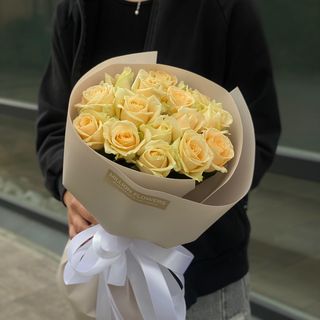 15 кремових троянд Піч Аваланч 