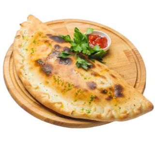 Calzone 5 Formaggi