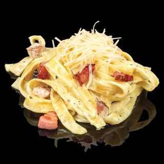 Талиателе Карбонара с пармезан﻿