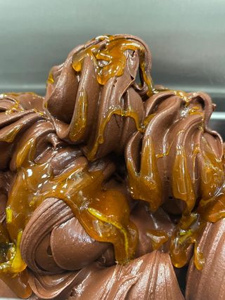 Chocolate Negro Con Ron Y Naranja