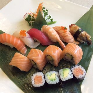 A69   Sushi party misto 42 pezzi