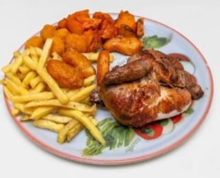 Mezzo pollo con contorno