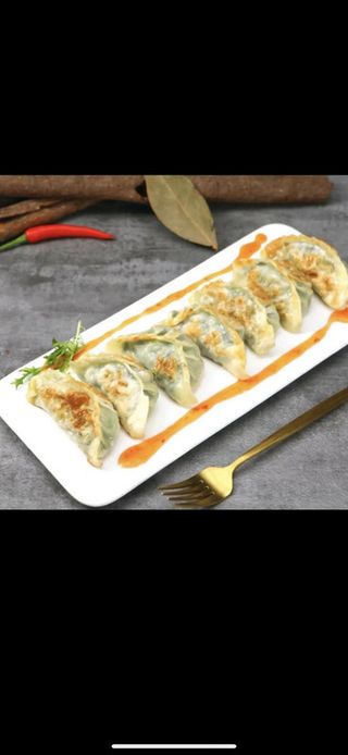 55 Empanadillas de cerdo A La Plancha