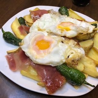 Huevos Rotos Con Jamón