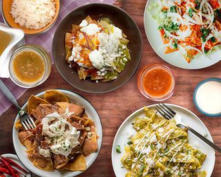 Chilaquiles con Pollo Chipotle