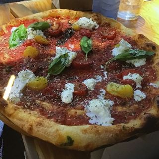 Pizza Tomate (28 Cm.)