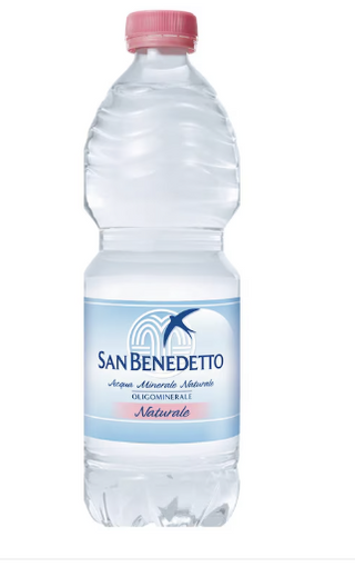 Acqua naturale