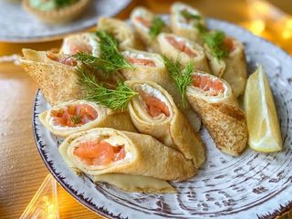 Naleśniki z łososiem  i serem Philadelphia 3 szt.