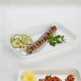 Кебапчета с гарнитура