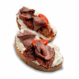 Брускета з ростбіфом (120г)