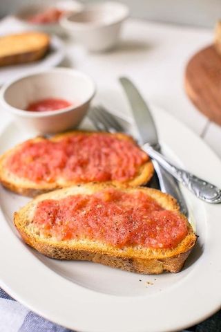 Tostada De Tomate 