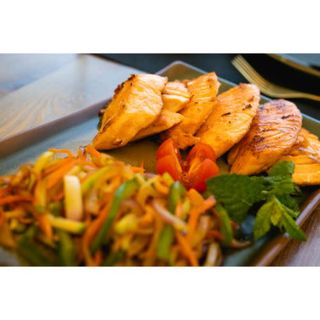 Teppanyaki de salmón