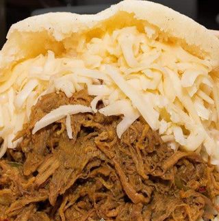 Arepa Dominó