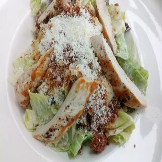 Салата Цезар (1бр)