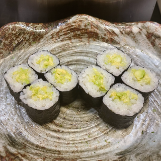Avocado maki