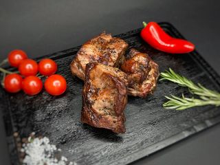 Шашлик зі свинячого ребра     (замовлення приймаються від 200грам) (100g)