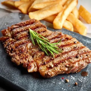 Cotlet sau ceafa de porc la gratar