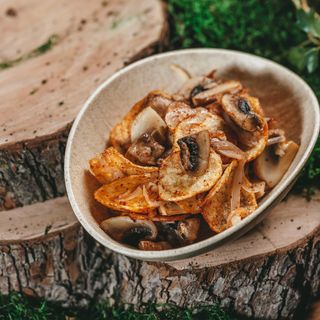 Картофель по-домашнему с грибами