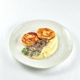 Курячі котлети з грибним соусом (220г)