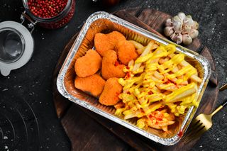 Нагетси з картоплею та Сирним соусом (260г)