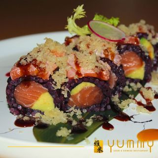 K1 SALMON FRESH ROLL