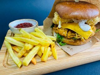 Бургер фрі з куркою