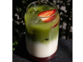 Strawberry matcha