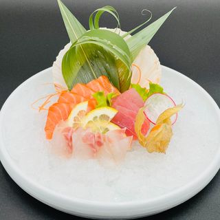 22. Sashimi misto (6pz)