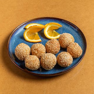 W7 - Bolo de Sésamo com Doce de Feijão - Caixa com 8 Peças