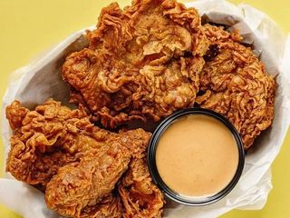 FRIED CHIСKEN BITES / ФРАЙД ЧІКЕН БАЙТС (400/40g)