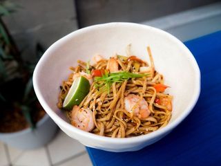 Удон з креветкою