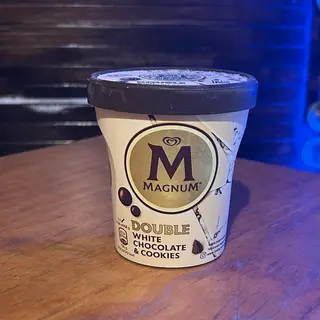 MAGNUM DOUBLE WHITE CHOLATE & COOKIES