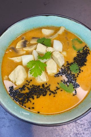 Том Ям с морепродуктами