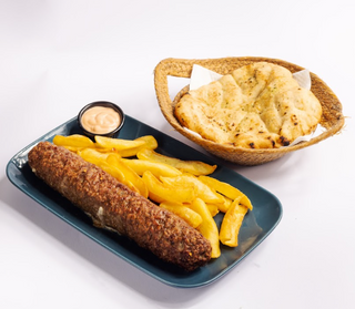 Fabrique ćevap s prilogom