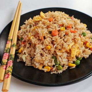 Orez cu ou si legume