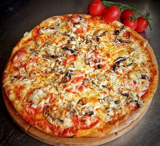 Pizza Bolognese 40 cm