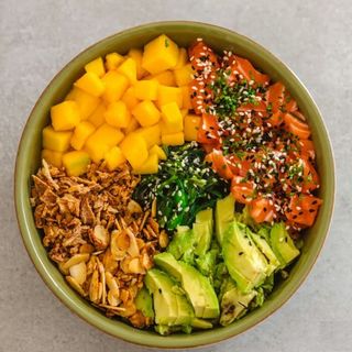 Poke Bowl Salmão