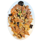 153. Телешко с ароматни гъби и зеленчуци (700г)