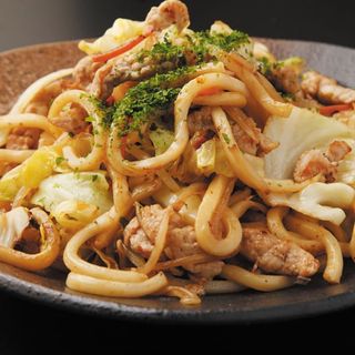 Yakiudon Con Pollo